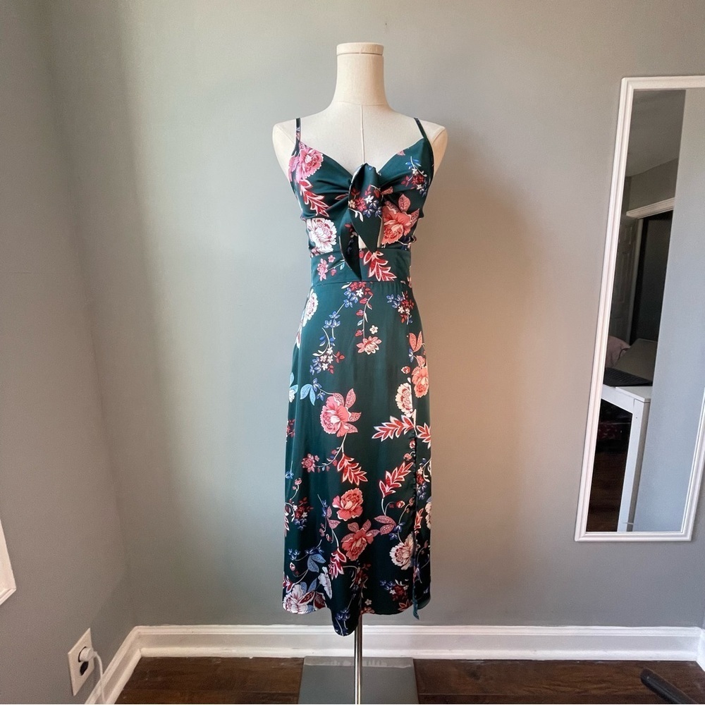 Fashionme Satin Slip Dress in Green Sz 2 | Tie Front, Spaghetti Straps, Slit, XS